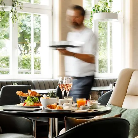 - Am Zwinger, An Ihg 4*