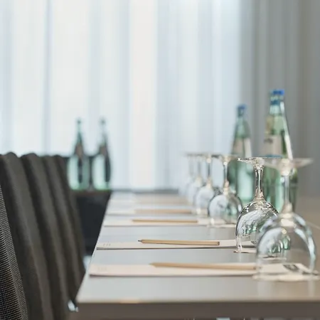 - Am Zwinger By Ihg 4*