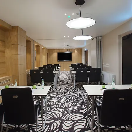- Am Zwinger By Ihg 4*