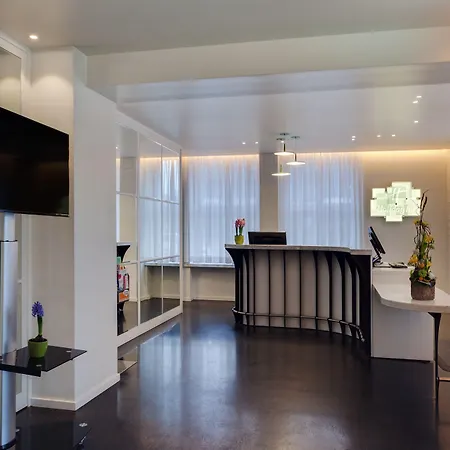 Hotel - Am Zwinger By Ihg 4*